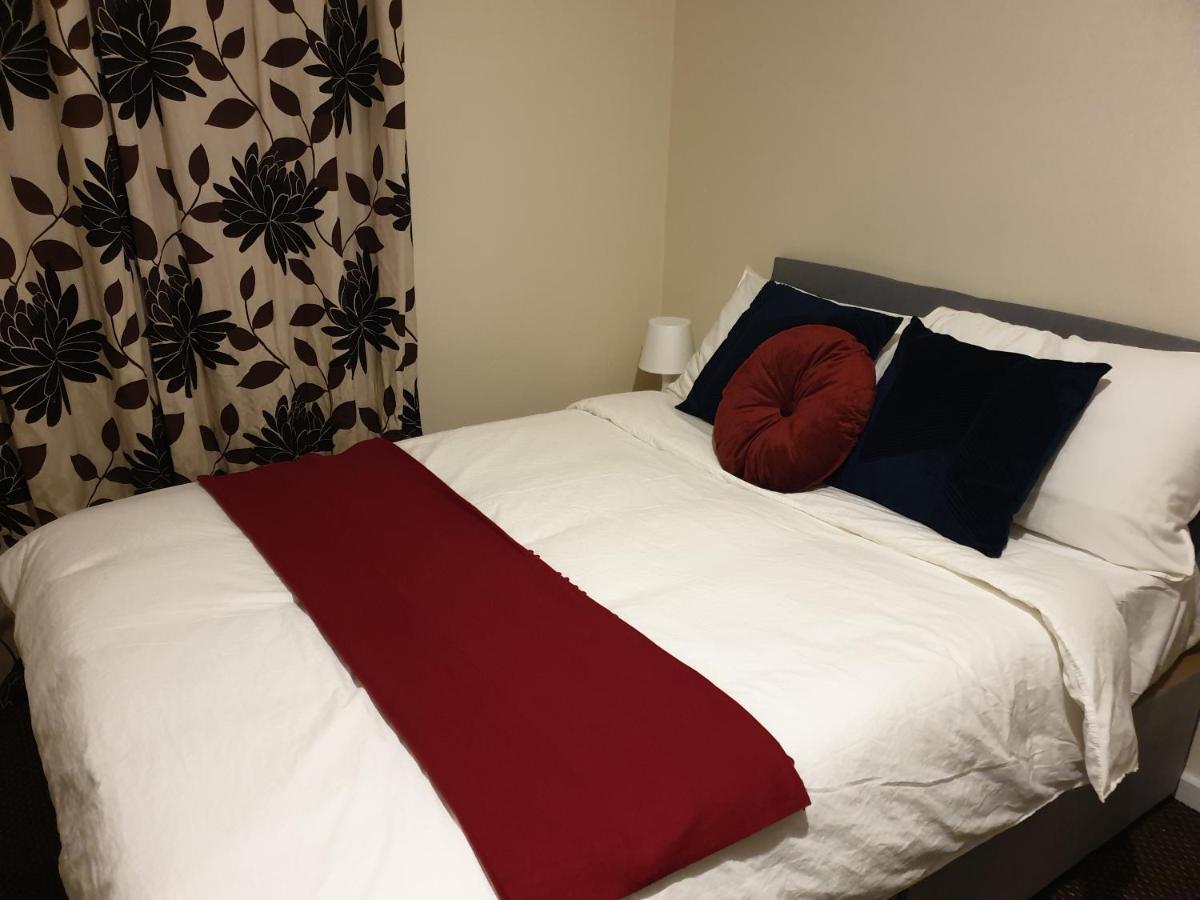 2 Bedroom Lovely Apartment In Woolwich ロンドン エクステリア 写真